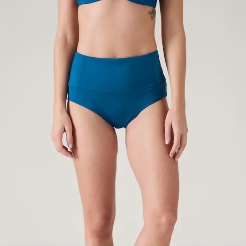 Athleta NWT Ultra High Waist Blue Pocket Swim Bottom Size Small
